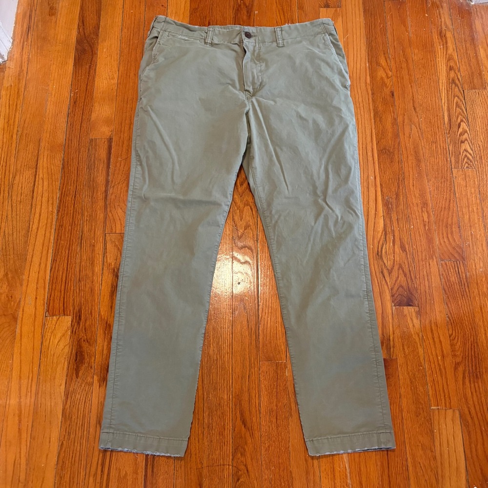 American Eagle Mens 36x29 Chino Pants Olive Green Flex Straight Leg Distressed